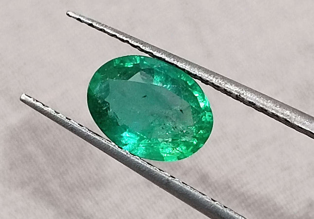 GSI Certified 1.02ct Vivid Green Zambian Emerald Minor Oiled Loose Gemstone