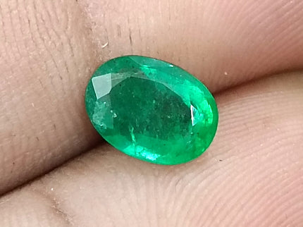 Zambian Emerald 1.38ct Deep Golden Green Oval Cut Loose Gemstone