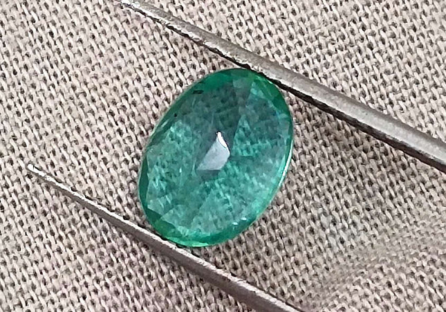 GSI Certified 1.44ct Medium Shamrock Green Natural Zambian Emerald Minor Oiled Loose Gemstone