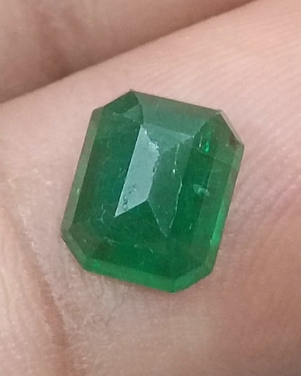 1.89ct GSI Certified Vivid Deep Green Zambian Emerald Minor Oiled Loose Gemstone