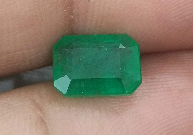 2.20ct GSI Certified Deep Velvet Green Zambian Emerald Minor Oiled Loose Gemstone