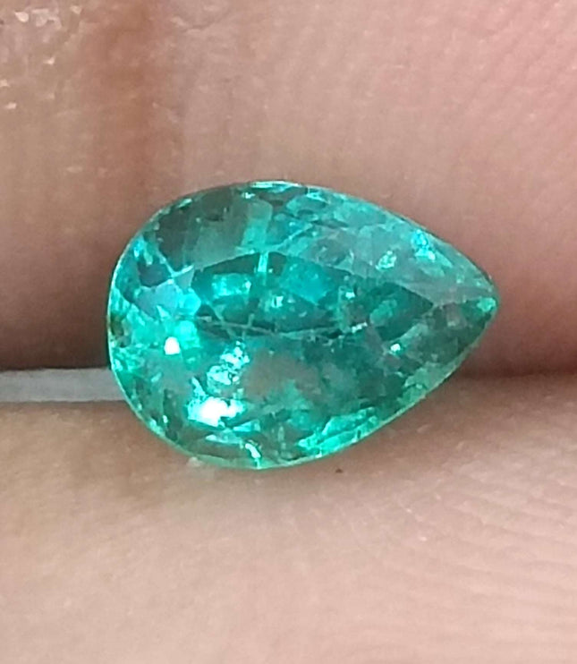 Certified 1.04ct Natural Zambian Emerald.