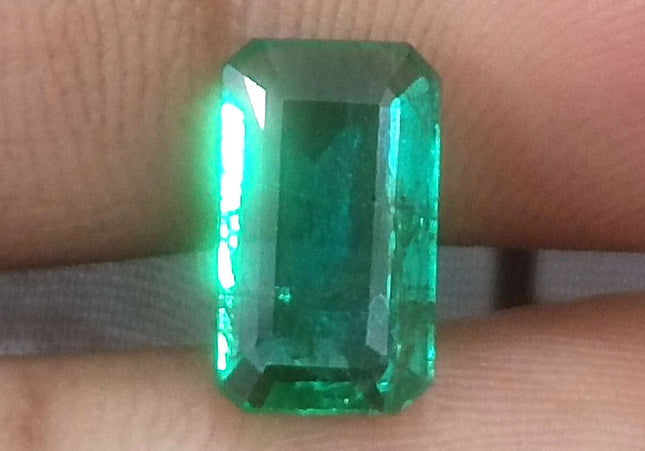2.29ct High Quality GSI USA Certified Vivid Green Zambian Emerald Minor Oiled Loose Gemstone