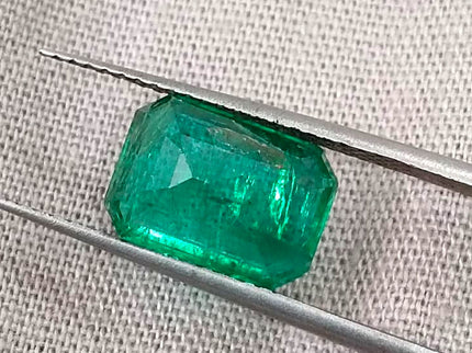 2.50ct High Quality Natural Emerald GSI Certified Vivid Deep Green Minor Oiled Gemstone