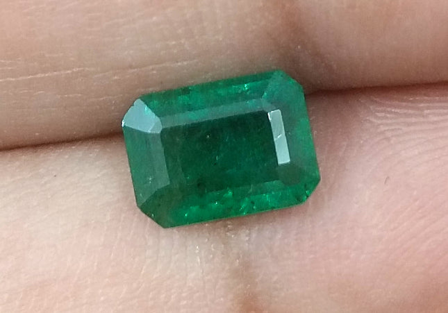 GSI Certified 1.51ct Deep Golden Green Natural Zambian Emerald Minor Oiled Loose Gemstone