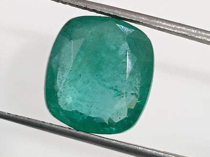 6.86ct Zambian Emerald, Natural Medium Green Stone