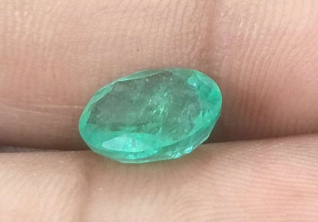 3.29ct Medium Light Green Zambian Emerald Minor Oiled Loose Gemstone