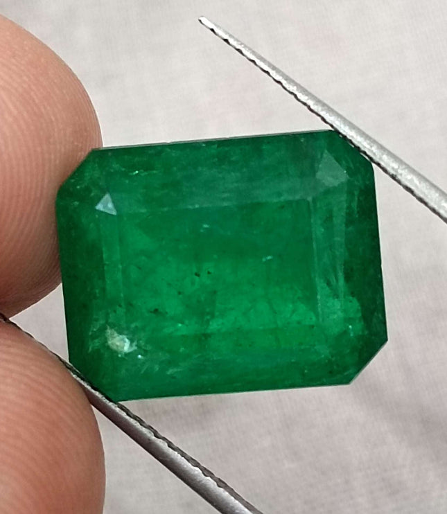 11.92ct Swat Emerald, Deep Vivid Green Natural Gemstone