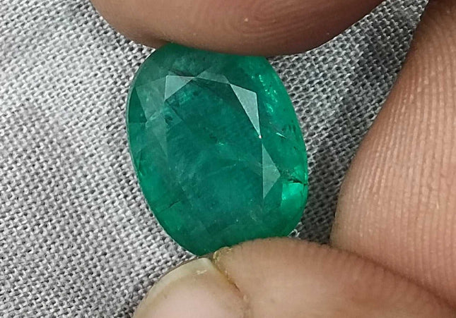 Big 7.48ct Panjshir Emerald, Medium Spring Green Oval Cut Natural Minor Oiled Loose Gemstone