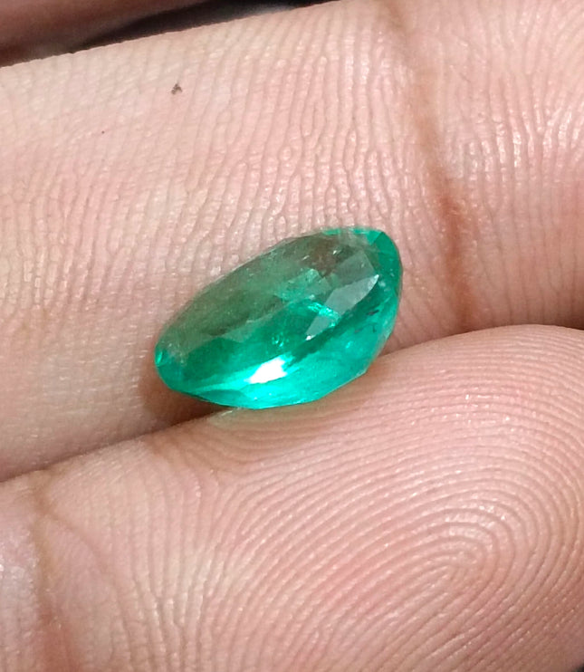 2.68ct Natural Emerald GSI Certified Medium Green Oval Cut Stone