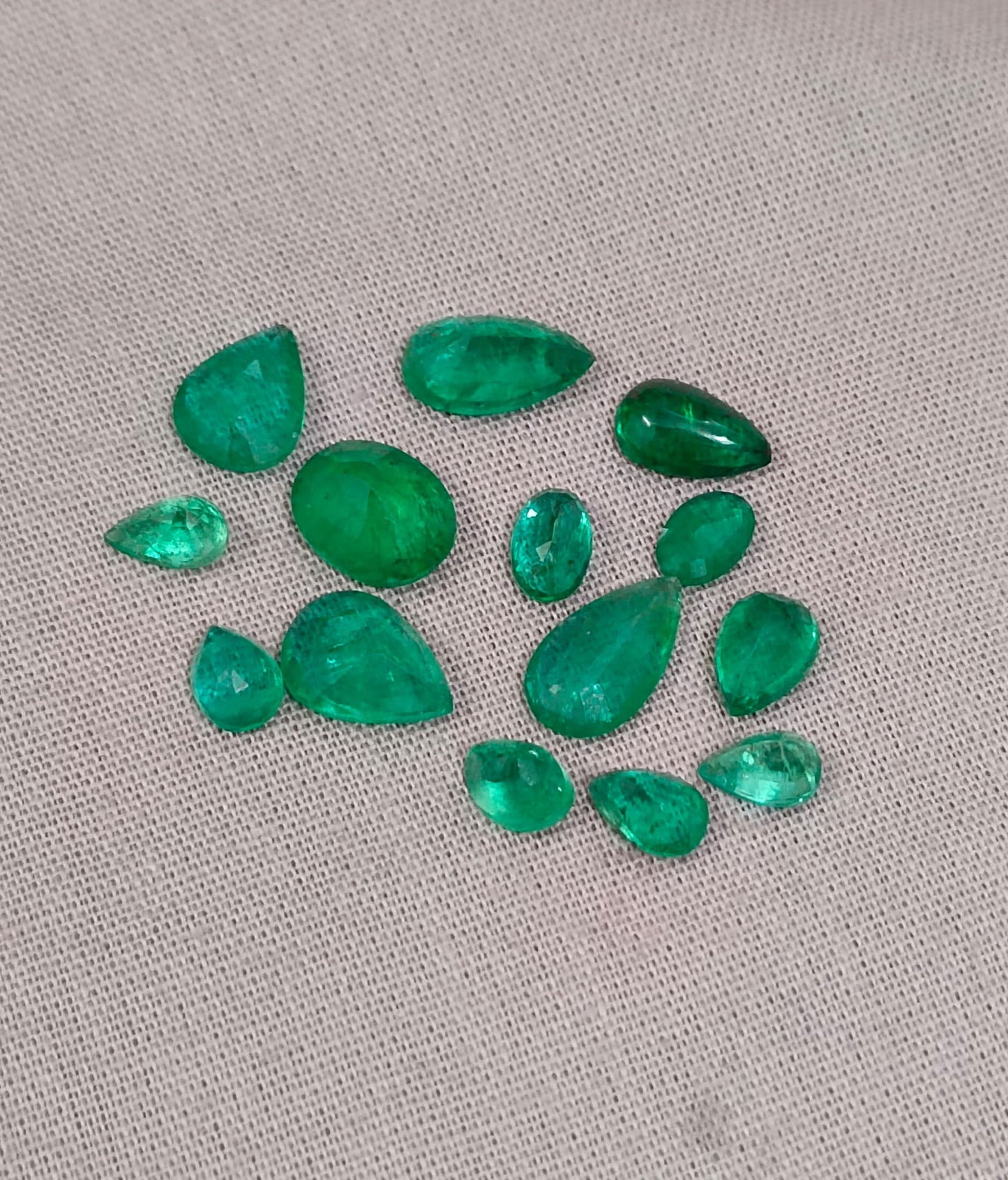 10.85ct Fine Quality Emerald Parcel, 100% Natural Gems