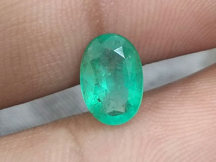 1.36ct Natural Emerald Medium Velvet Green Zambian Oval Cut Loose Gemstone