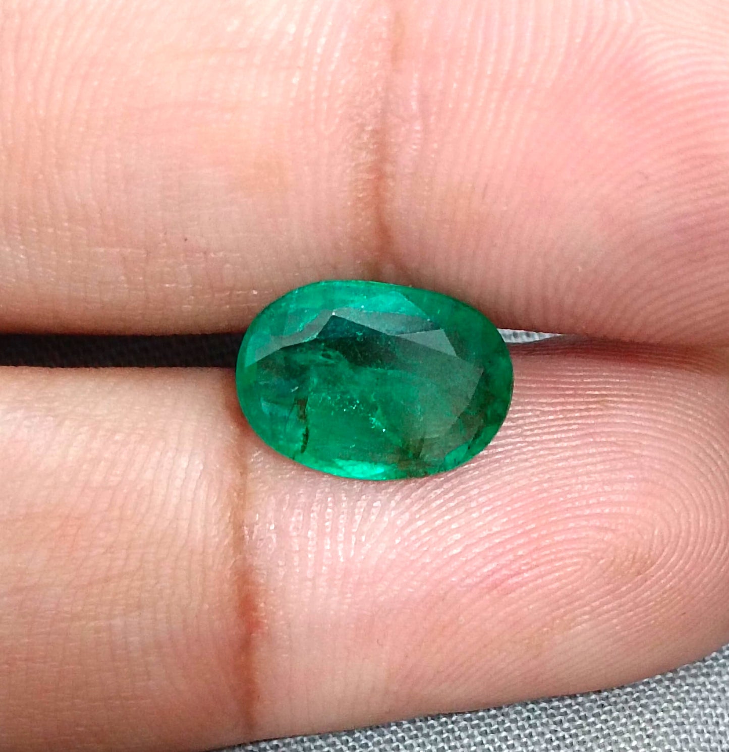 2.94ct Medium Deep Glass Green Swat Emerald, 100% Natural Earth Mined Gemstone