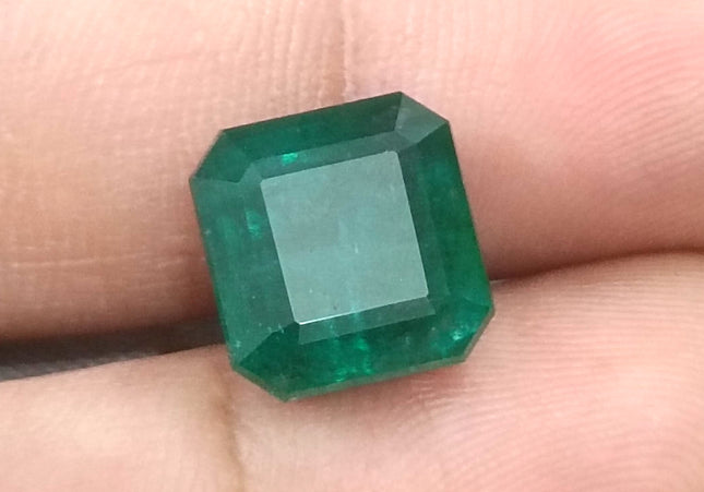 8.50ct Deep Green Natural Emerald, Earth Mined Loose Gemstone