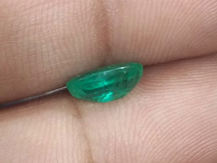 1.36ct Natural Emerald Medium Velvet Green Zambian Oval Cut Loose Gemstone
