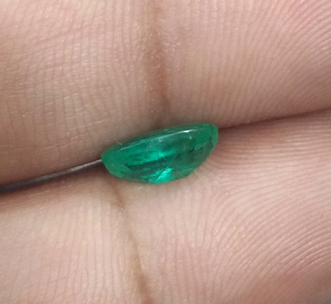 1.36ct Natural Emerald Medium Velvet Green Zambian Oval Cut Loose Gemstone