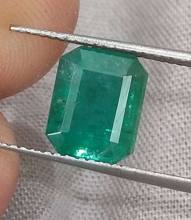 Certified 2.86ct Natural Zambian Emerald, Deep Forest Green Gemstone.