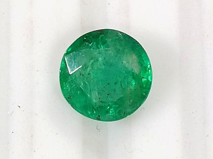 Zambian Emerald 0.88ct Vivid Green Round Cut Natural Gemstone