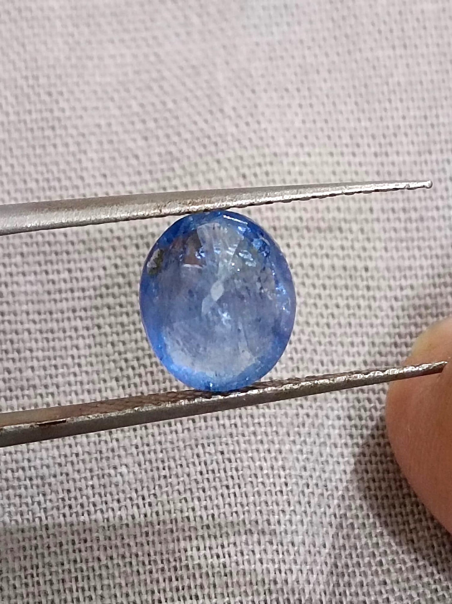 2.34ct Blue Ceylon Sapphire , 100% Natural Untreated Gemstone