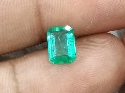 1.47ct Emerald Natural Pastel Green Octagon Cut Minor Oiled Loose Gemstone