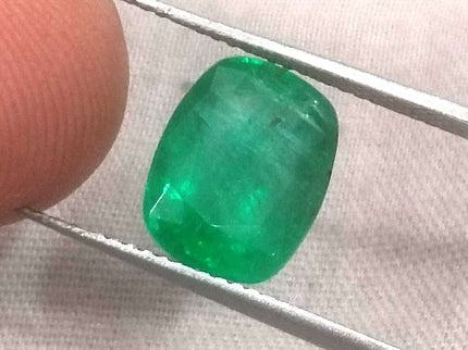 3.16ct Swat Emerald, Certified Natural Vivid Green Stone