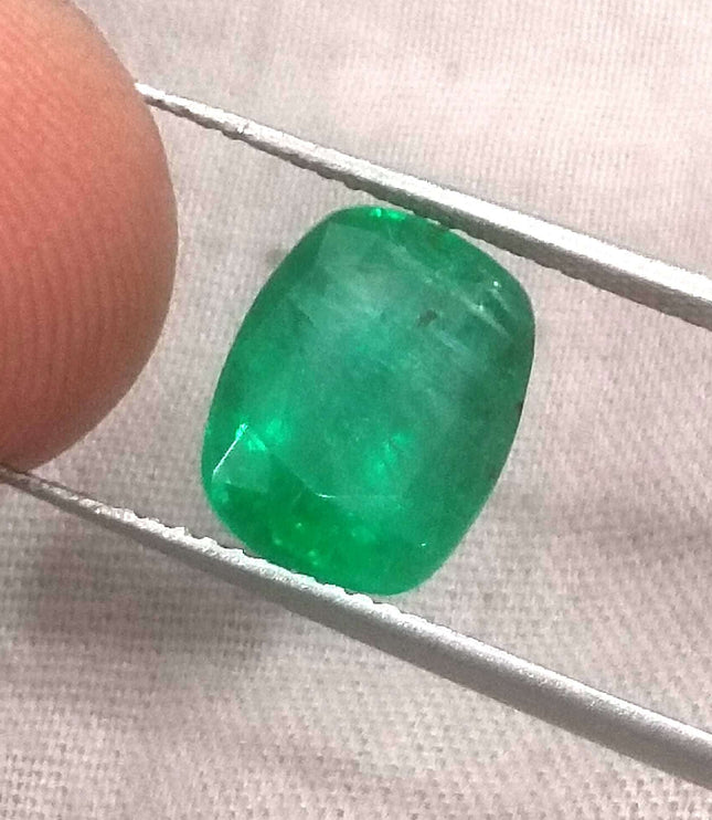 3.16ct Swat Emerald, Certified Natural Vivid Green Stone