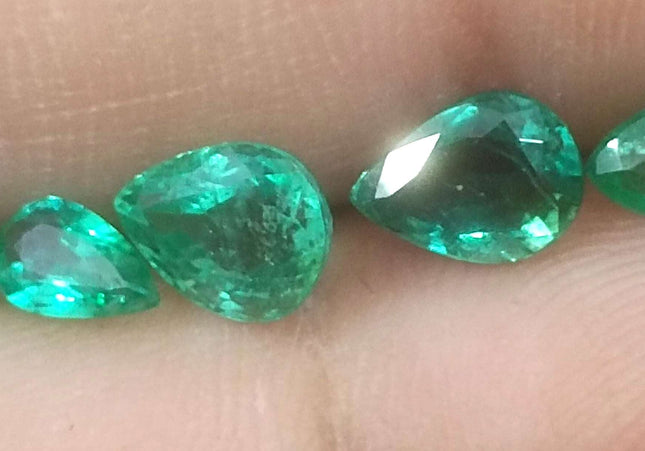 4.10ct Medium to Medium Deep Electric Green Zambian Emerald Parcel Minor Oiled Loose Gemstones