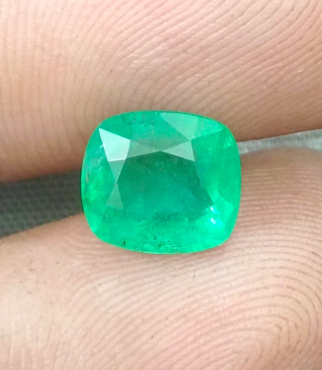Ethiopian emerald 2.32ct Certified Neon Green Natural Gemstone