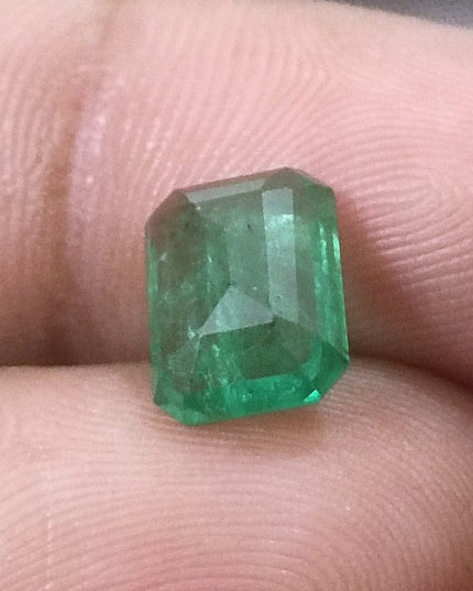 2.76ct GSI Certified Medium Green Zambian Emerald Minor Oiled Loose Gemstone