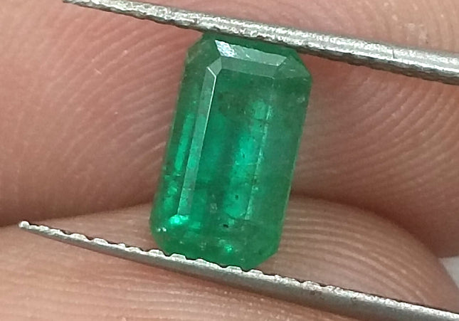 GSI Certified 1.44ct Medium Deep Green Natural Panjshir Emerald Minor Oiled Loose Gemstone