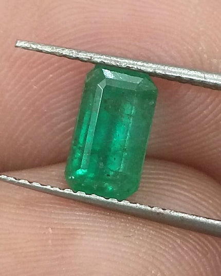 GSI Certified 1.44ct Medium Deep Green Natural Panjshir Emerald Minor Oiled Loose Gemstone