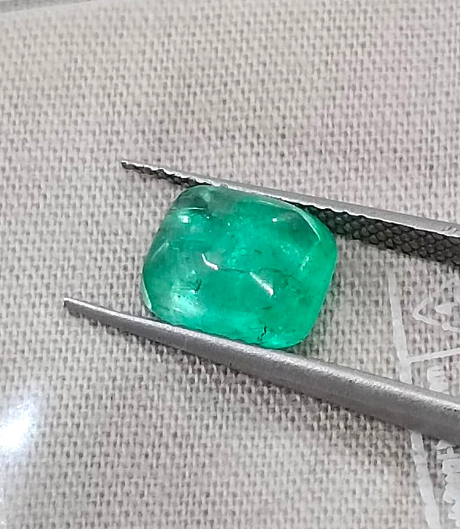 2.01ct Ethiopian Natural Emerald Sugarloaf cut Medium Light Green Gemstone