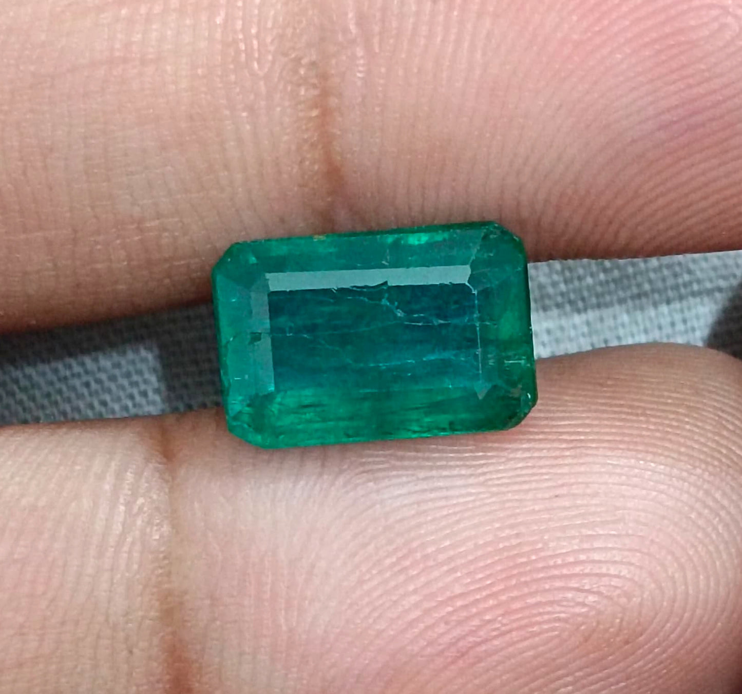 4.58ct Zambian Emerald, 100% Natural Earth Mined Gemstone