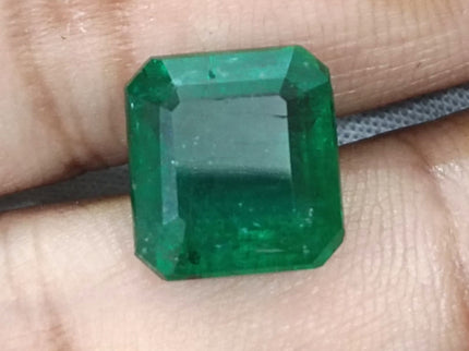 7.62ct Deep Vivid Green Zambian Emerald, Natural Gemstone