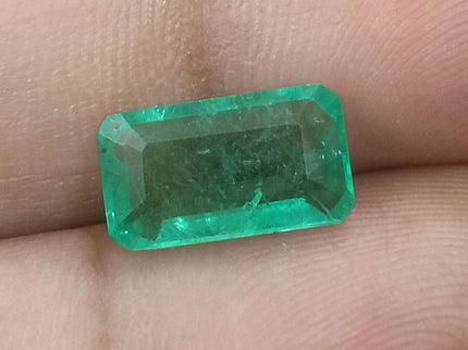 Zambian Emerald 2.74ct Certified Natural Medium Light Green Octagon Cut Loose Stone