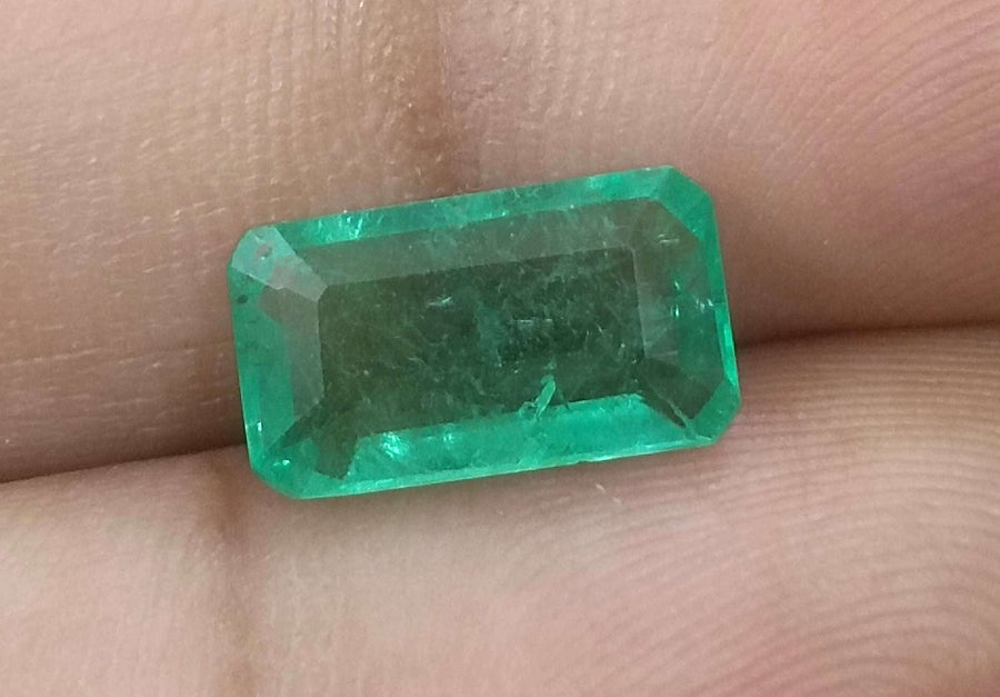 Zambian Emerald 2.74ct Certified Natural Medium Light Green Octagon Cut Loose Stone