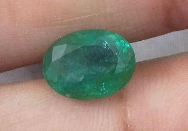 3.82ct GSI Certified Medium Green Zambian Emerald Minor Oiled Loose Gemstone
