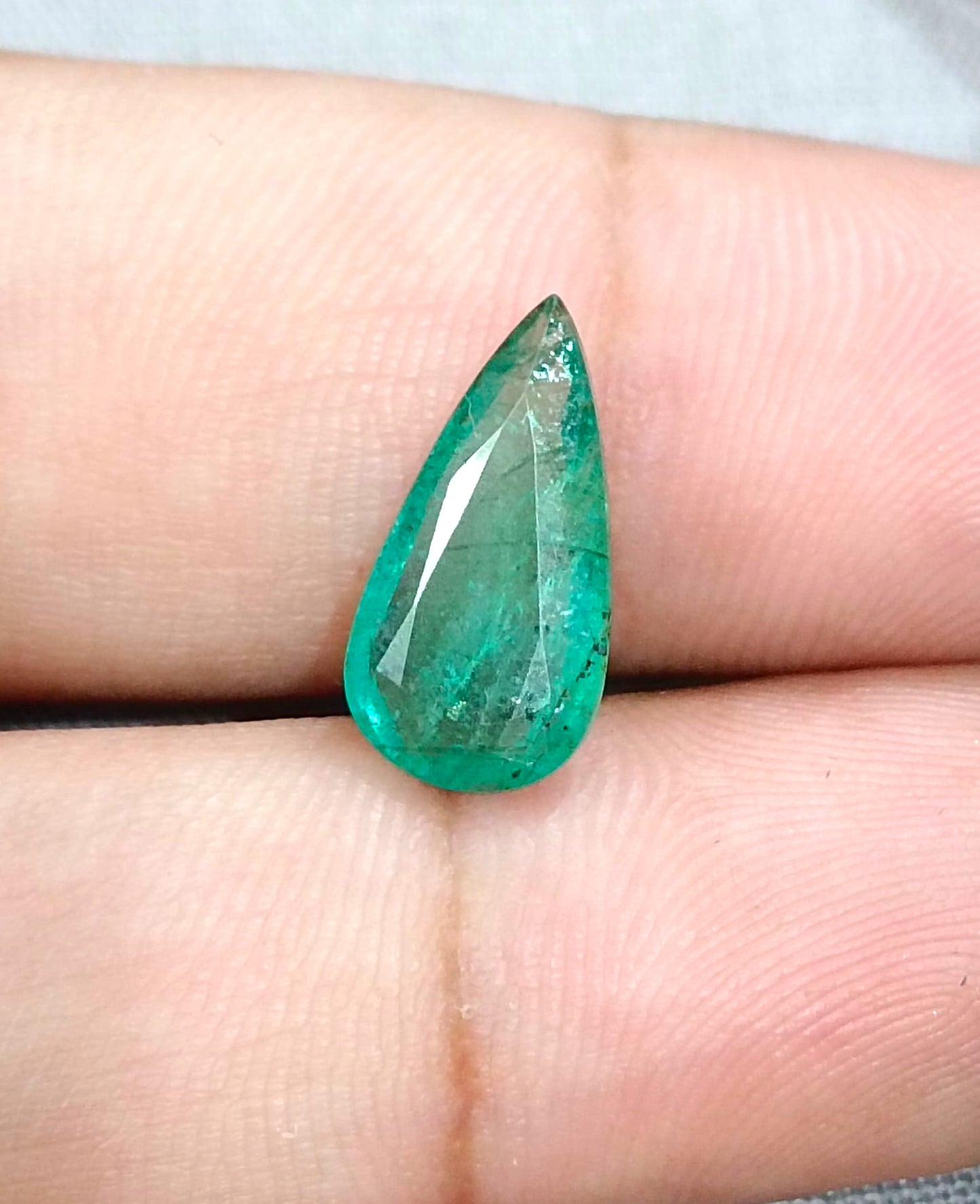 3.07ct Zambian Emerald, 100% Natural Earth Mined Gemstone.