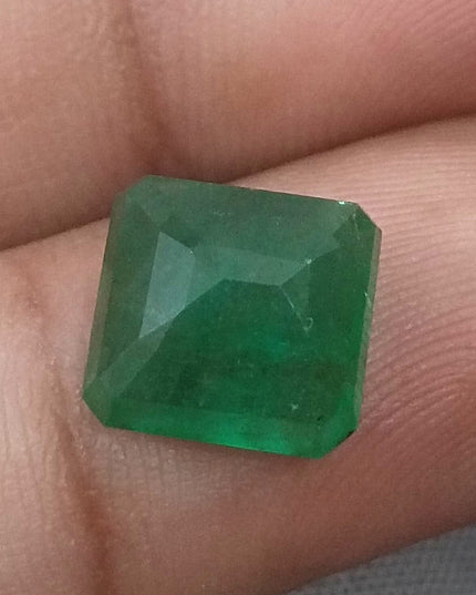 5.30ct Deep Green Natural Zambian Emerald Moderately Clarity Enhanced Loose Gemstone
