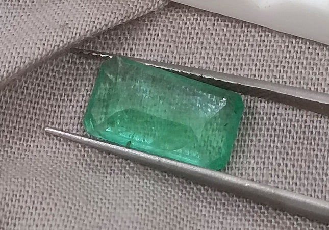 2.74ct GSI Certified Medium Green Zambian Emerald Minor Oiled Loose Gemstone