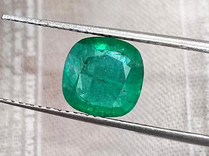 Emerald Natural 1.95ct Zambia Minor Oiled SGL Certified Cushion Cut Loose Gemstone