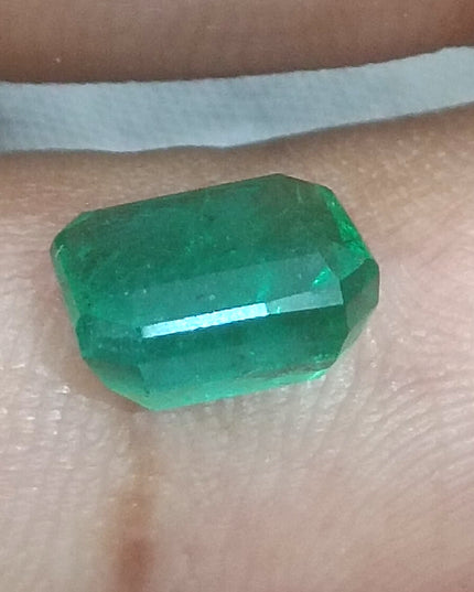 GSI Certified 2.38ct Vivid Deep Golden Green Natural Zambian Emerald