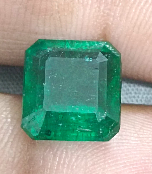 7.62ct Deep Vivid Green Zambian Emerald, Natural Gemstone