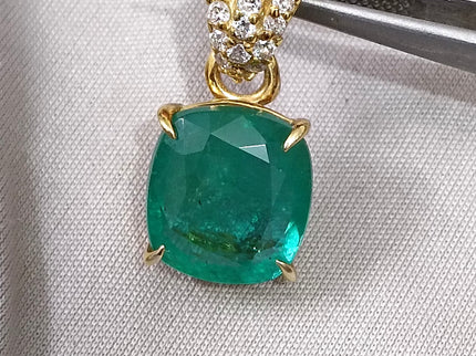 6.86ct Natural Emerald Pendant Set With 0.26ct Diamonds(CVD) 925 Silver Gold Plated.