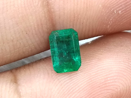 1.04ct Deep Green Natural Emerald Minor Oil Shiny Octagon Cut Gemstone