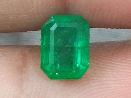 Swat Emerald 1.78ct Certified Natural Vivid Golden Green Gemstone