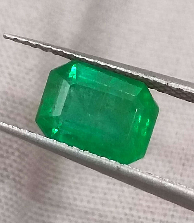 Swat Emerald 1.78ct Certified Natural Vivid Golden Green Gemstone