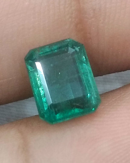GSI certified 2.76ct Deep metal Green Zambian Emerald Minor Oiled Loose Gemstone