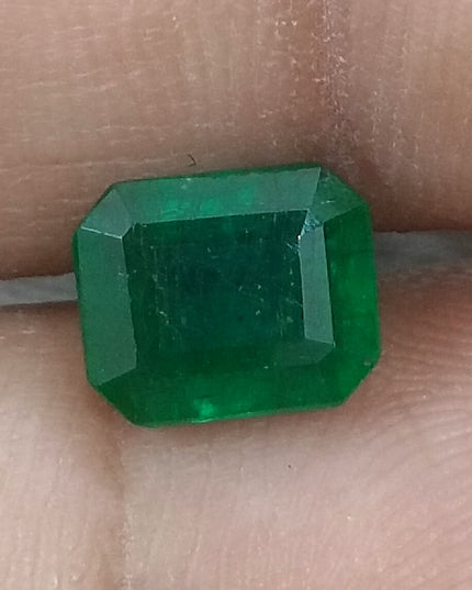1.89ct GSI Certified Vivid Deep Green Zambian Emerald Minor Oiled Loose Gemstone