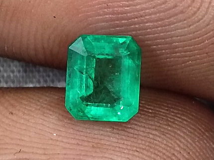 Panjshir Emerald 1.07ct Natural Certified Neon Green Emerald Cut Loose Gemstones